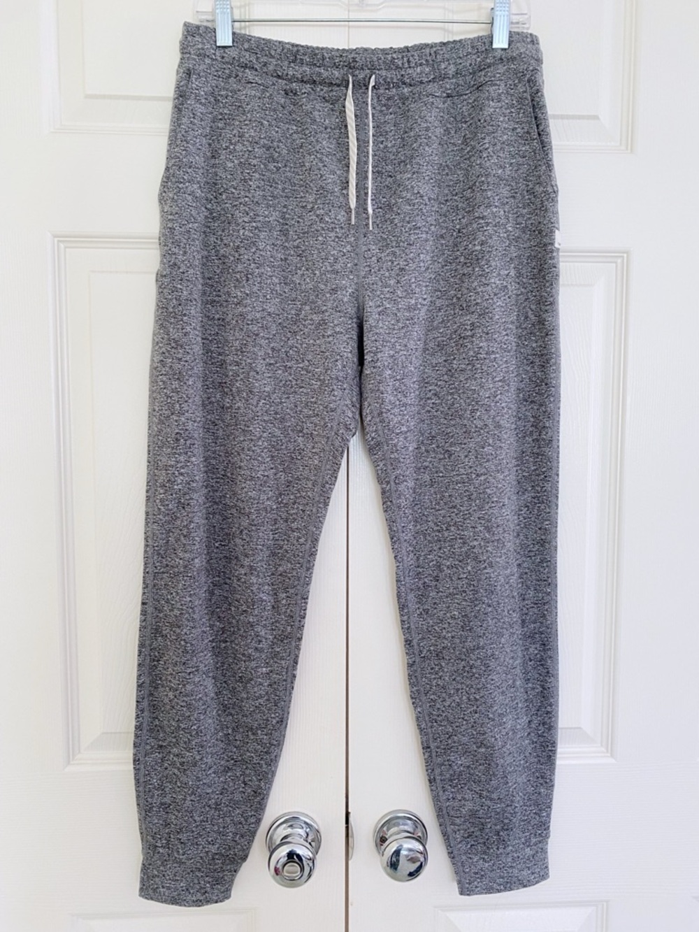 Vuori Performance Jogger VW303-L Women's M Long Heather Gray DreamKnit Lounge